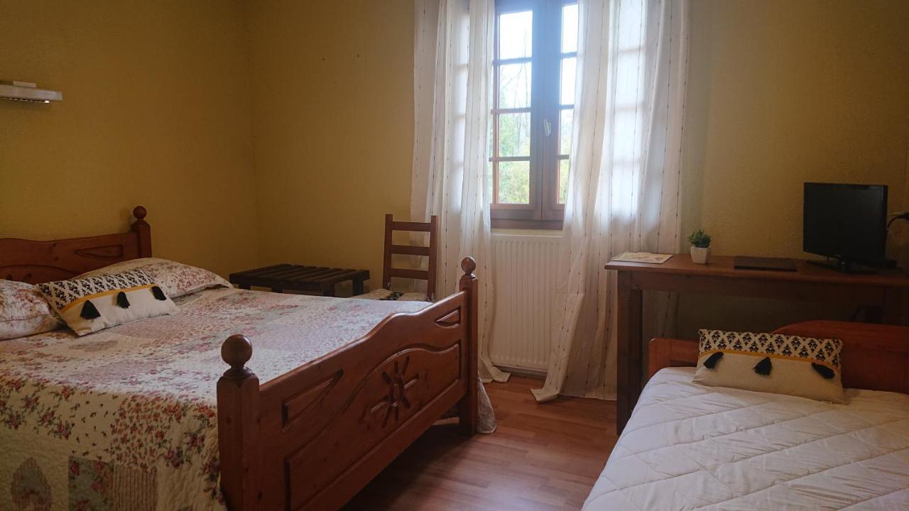 Le Petit Sale Hotel Saint-Just-le-Martel Bagian luar foto
