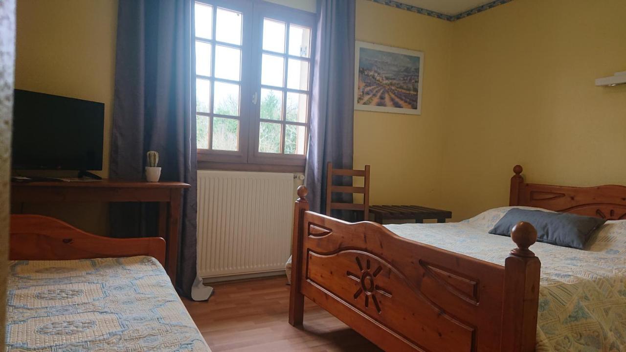 Le Petit Sale Hotel Saint-Just-le-Martel Bagian luar foto
